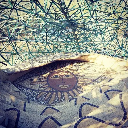 interior-cristo-vidriado