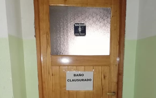 baño clausurado