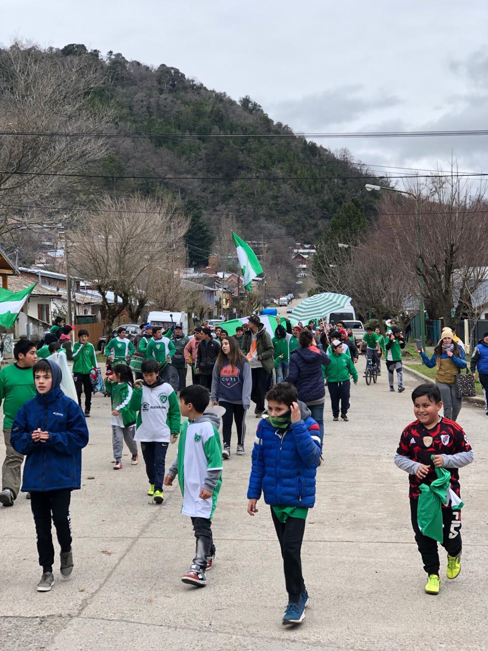 Banderazo club sarmiento (3)