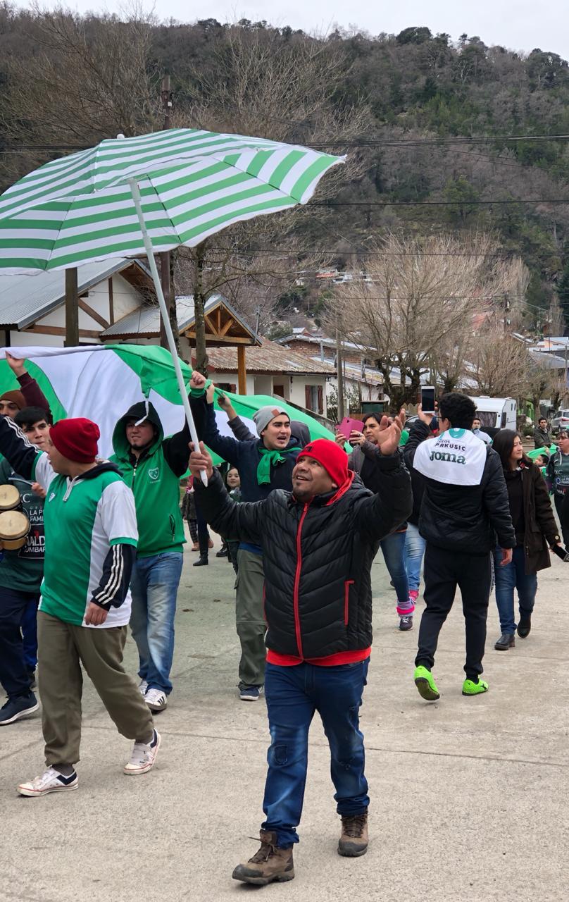 Banderazo club sarmiento (1)