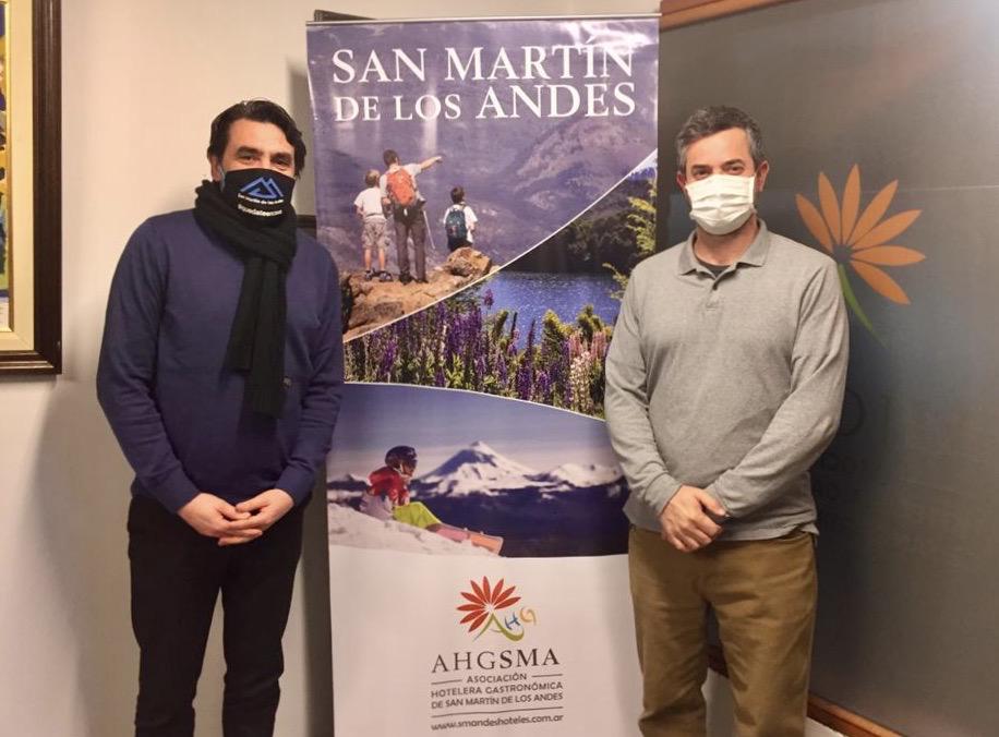 Saloniti y Agustín Roca, presidente AHGSMA