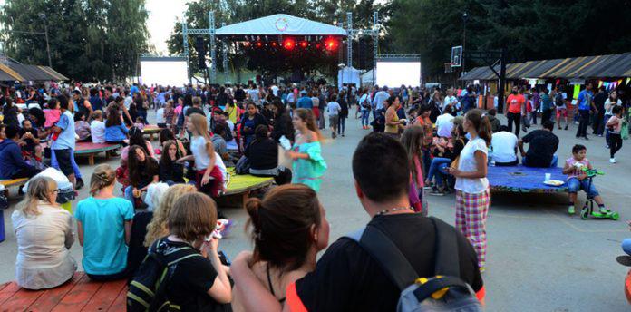 Web...FNdelosJardines-BDelloro-2018-696x344