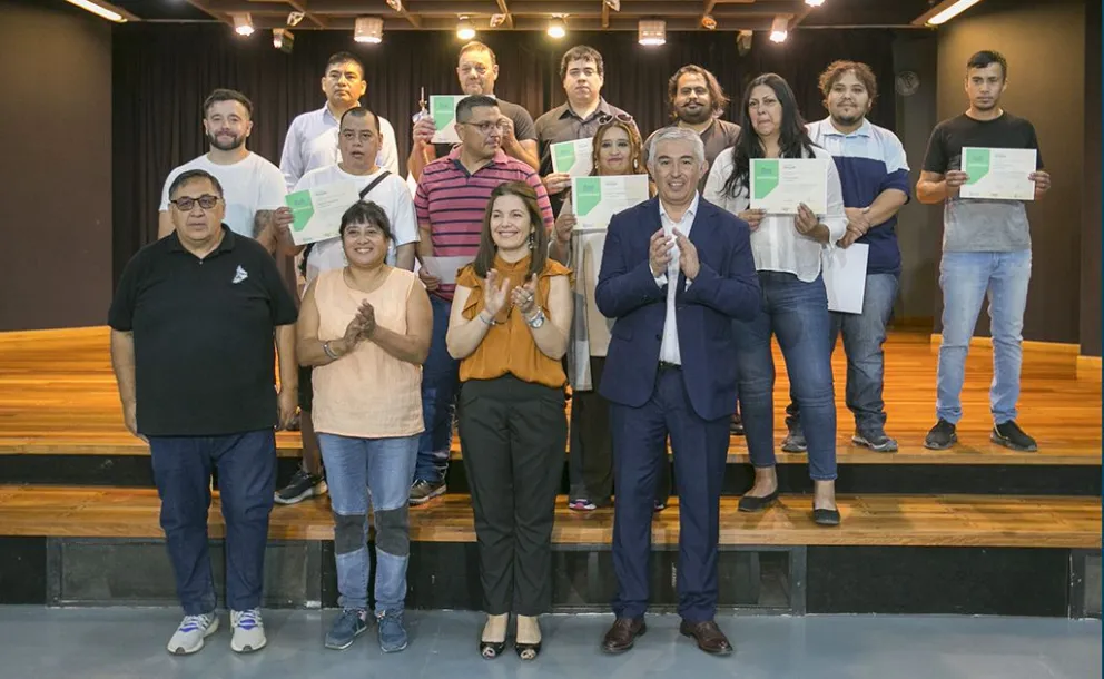 md - 2025-12-23T124316.641