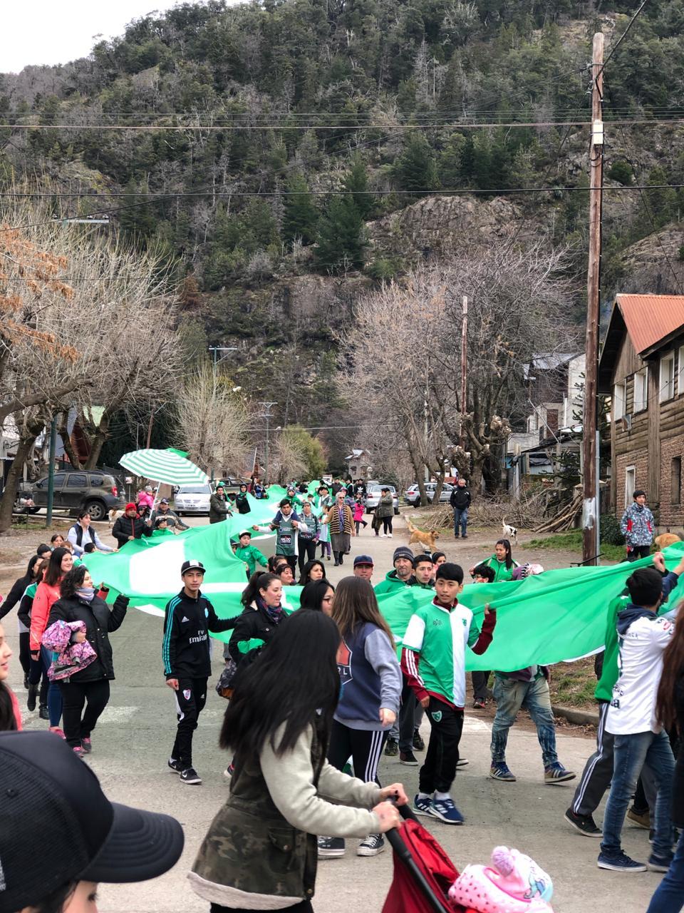 Banderazo club sarmiento (10)