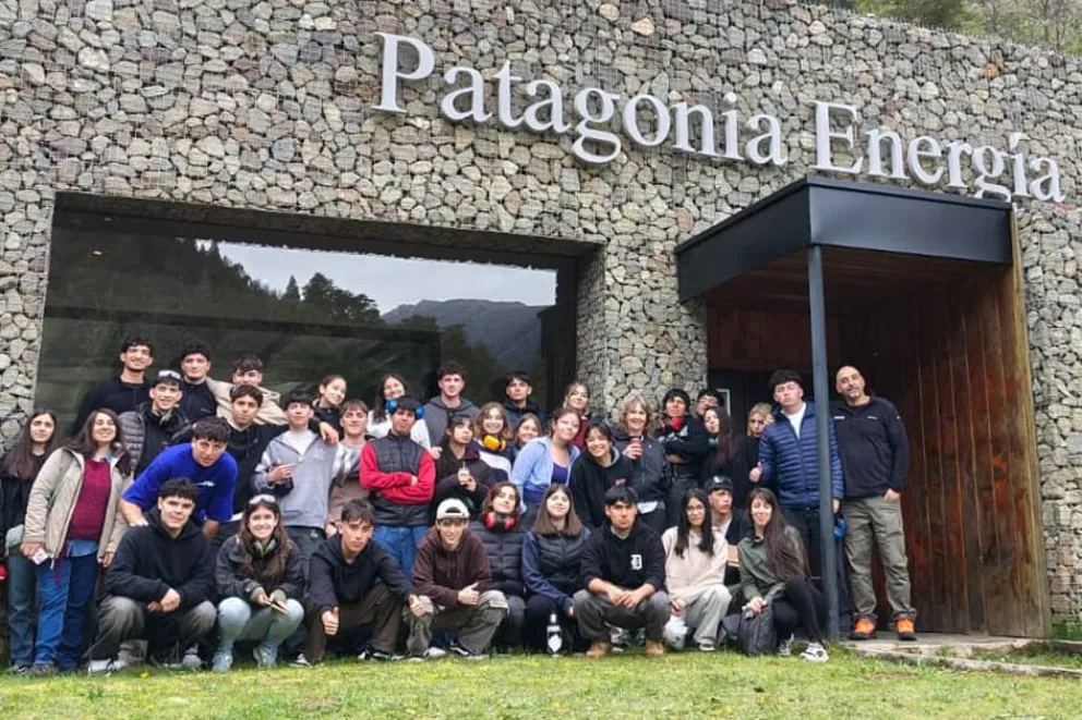 md - 2025-10-31T120350.513