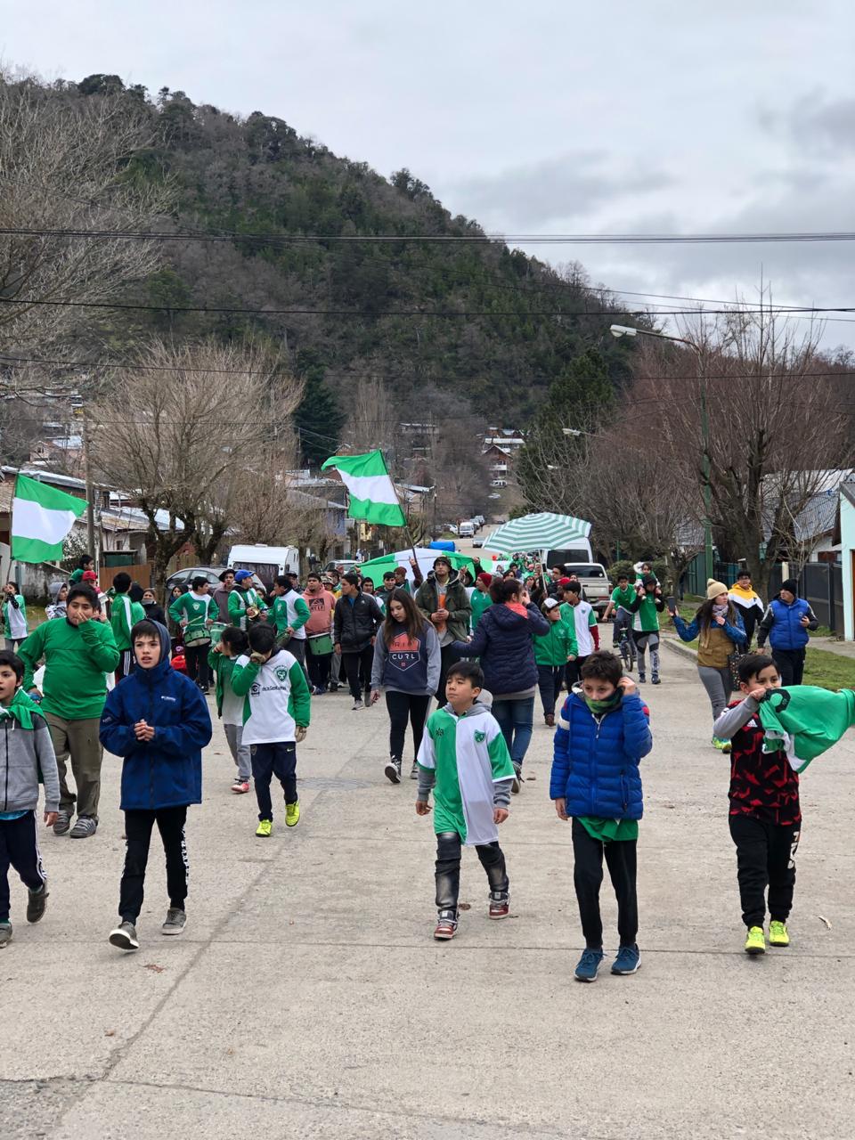 Banderazo club sarmiento (5)