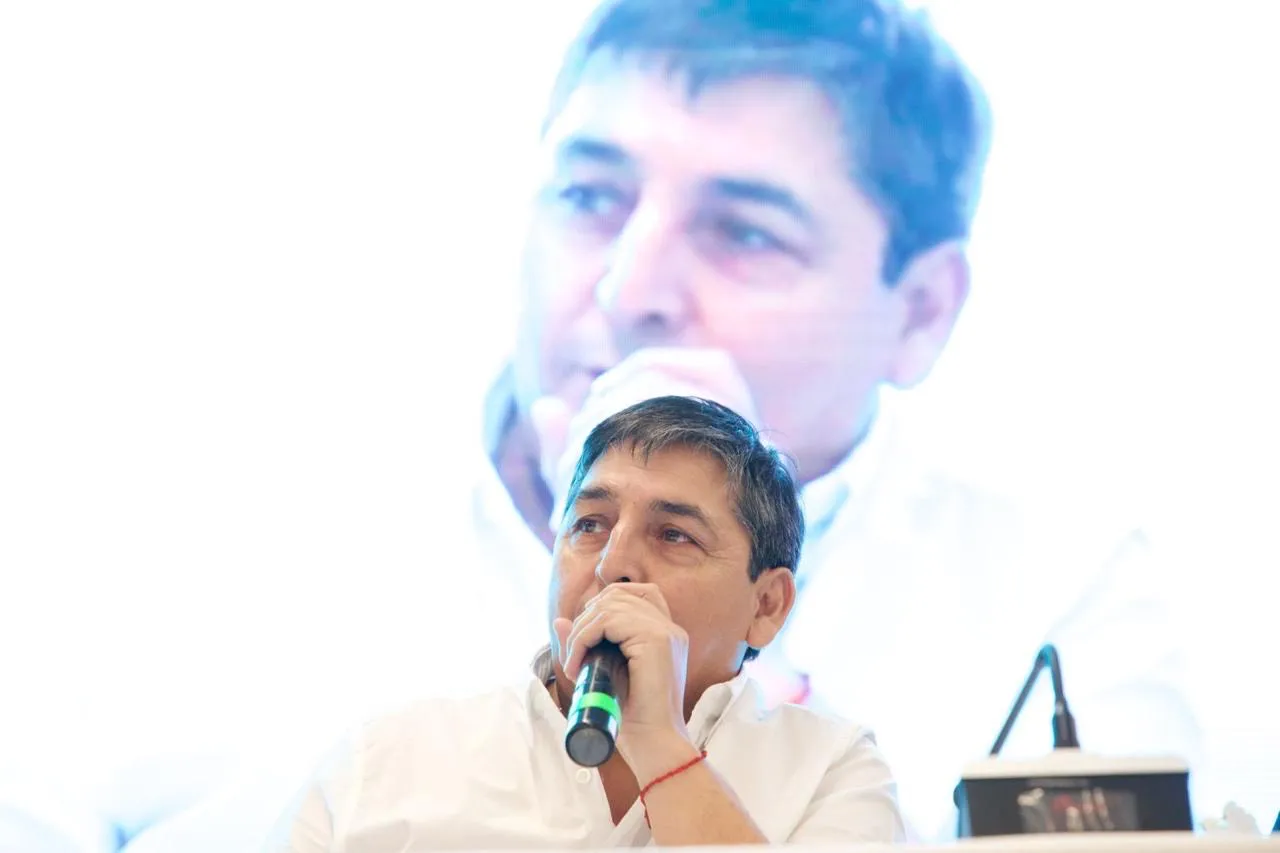 aa0a24a4-0b45-4a2e-99ba-3e15b25c29a7