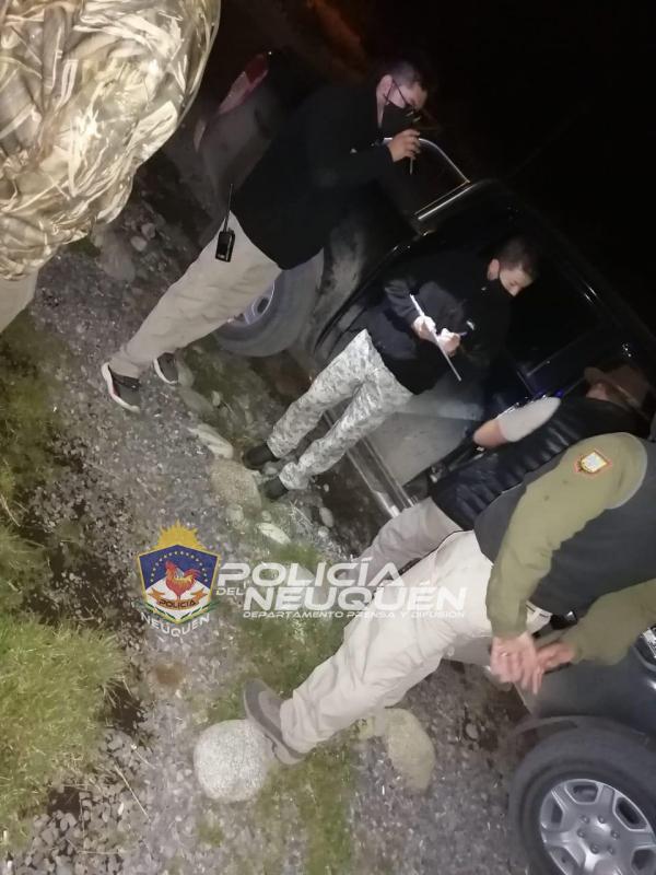 TRES HOMBRES DEMORADOS POR CAZA FURTIVA