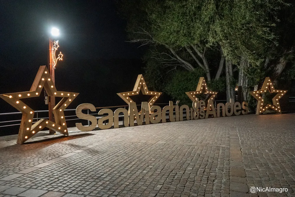 Cartel del lago con estrellas II