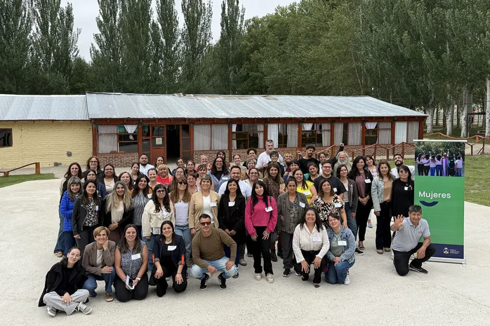 md - 2025-12-01T104139.778