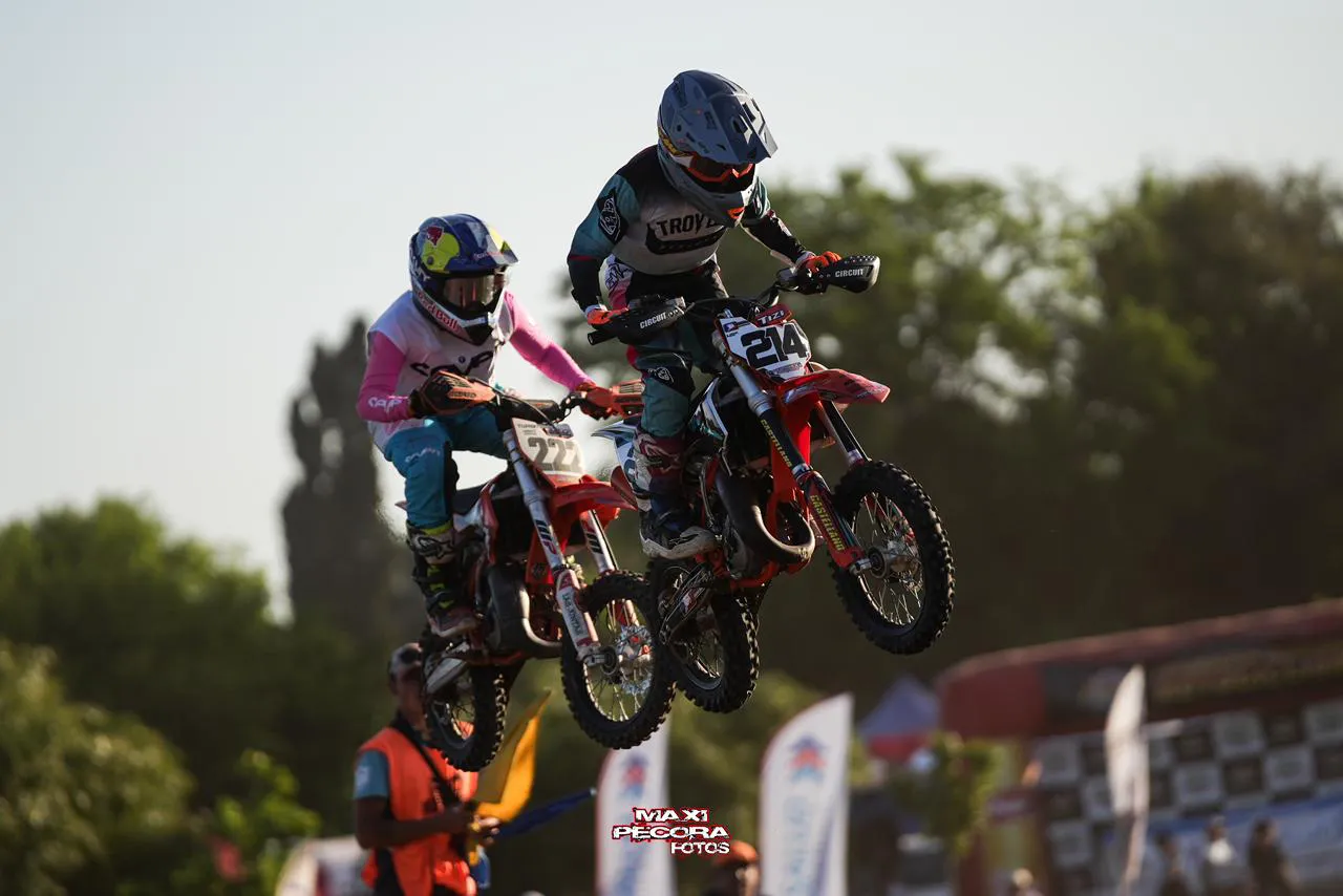 77ba1d8c-aef5-42ec-ad30-695b24933b55