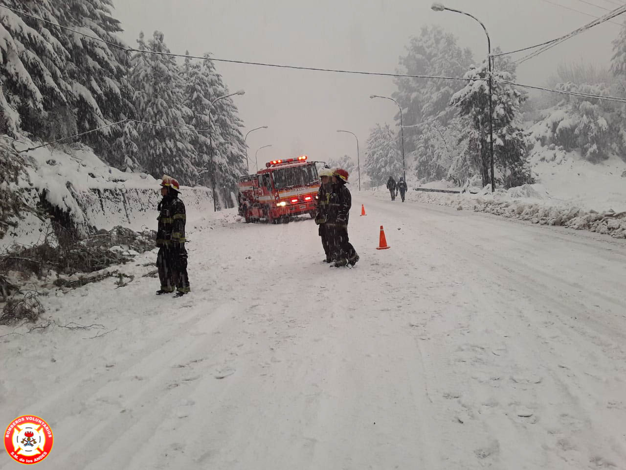 Bomberos y la nieve (9)