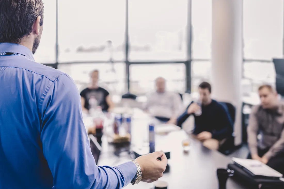 curso-de-personas-fisicas-servicios-empresariales-y-profesionales